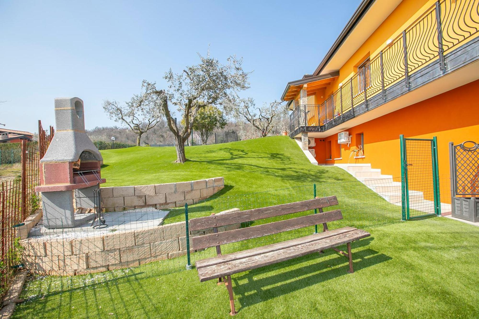 Villa Teresa Apt Lake Garda View - Happy Rentals Soiano Del Lago Eksteriør billede